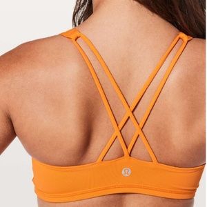 NWOT Lululemon Free to Be Sports Bra Size 4